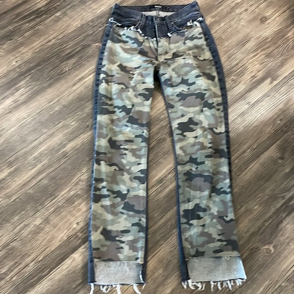 Hudson Los Angeles - Picture 2 of 7